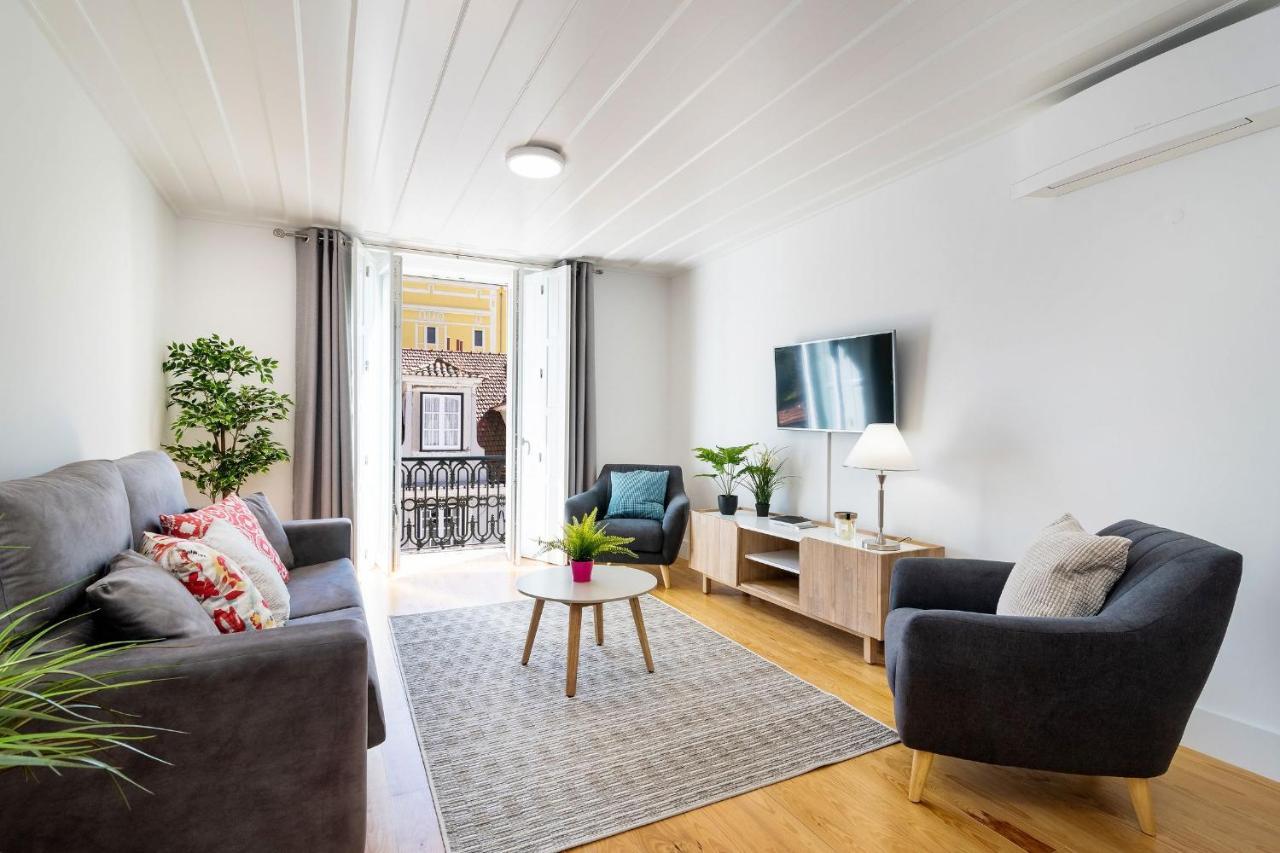 ליסבון Amazing 1Bdr Apartment In Chiado By Lovelystay מראה חיצוני תמונה